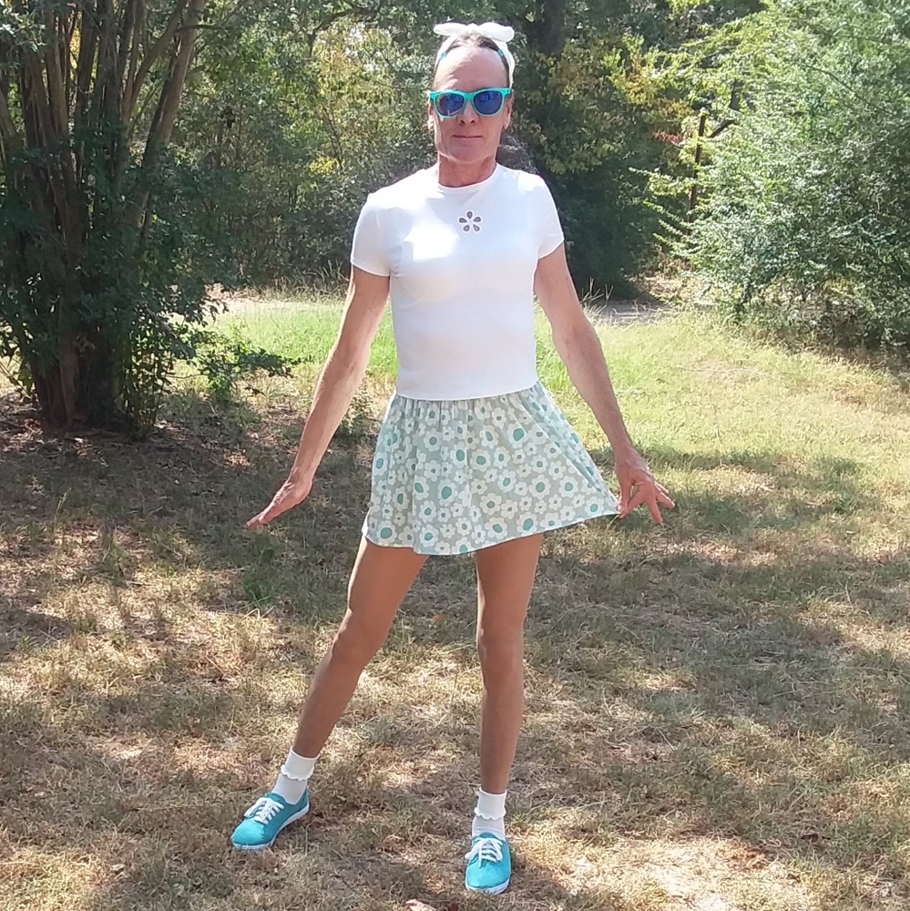 Light Ribbed Semi Crop Top